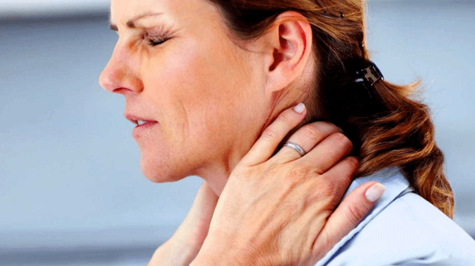 Síntomas de la osteocondrosis de la columna cervical